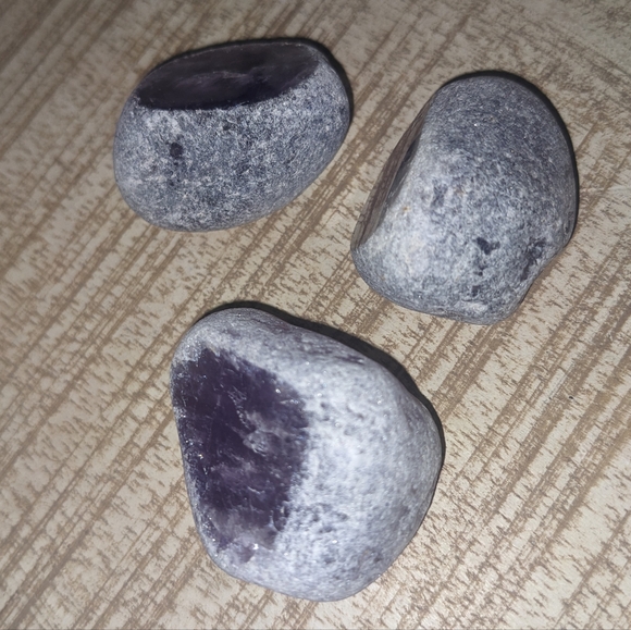 Seer Stones / Emma Eggs: 11 River Polished Amethyst, Smokey, Rose & Clear Quartz - Picture 5 of 12